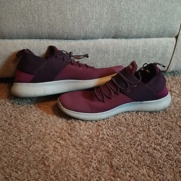 Nike Free - Picture 3 of 5